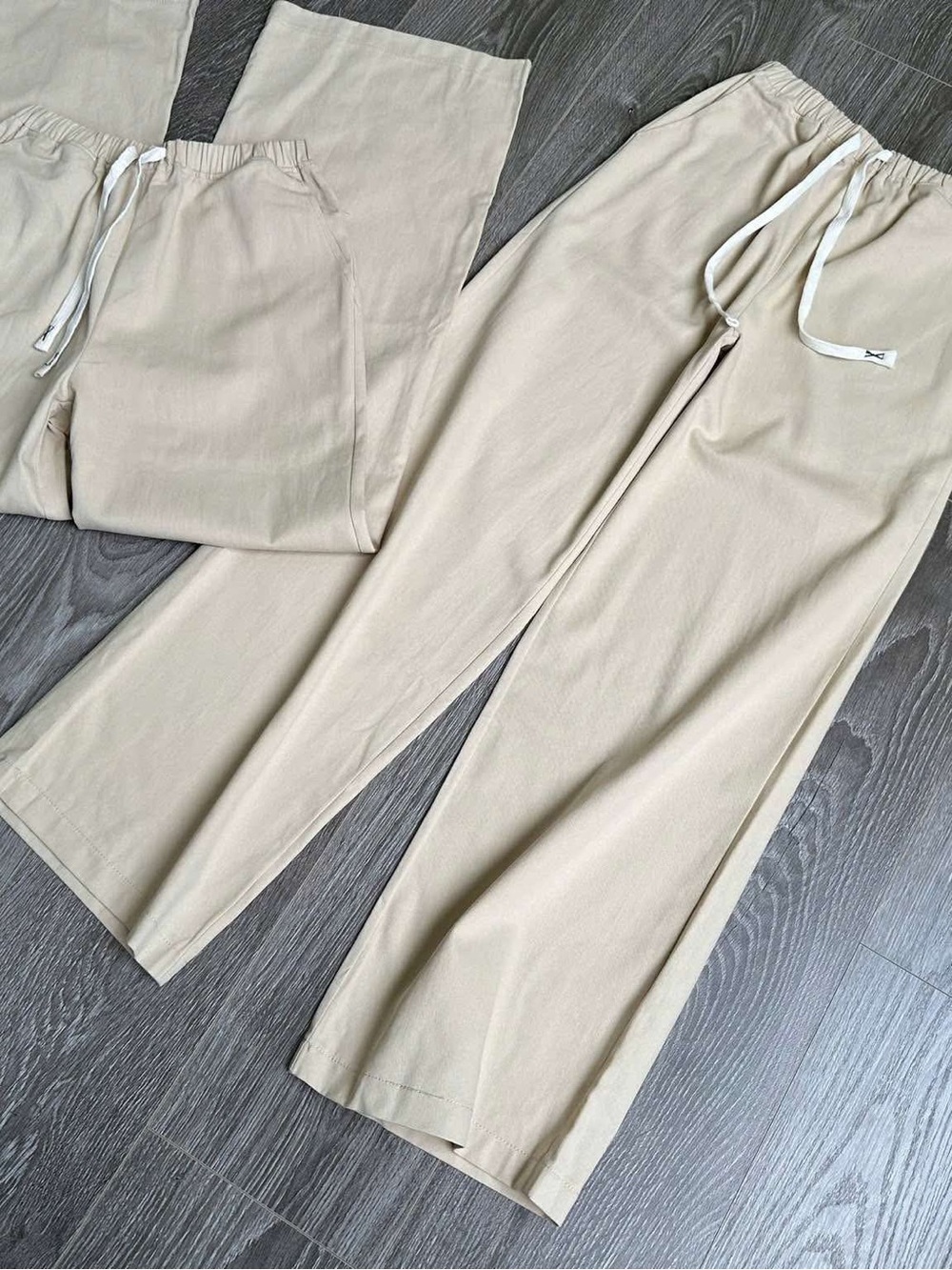 Polo by Ralph Lauren Wide-Leg Drawstring Pants in Beige. NWT! - Picture 2 of 5